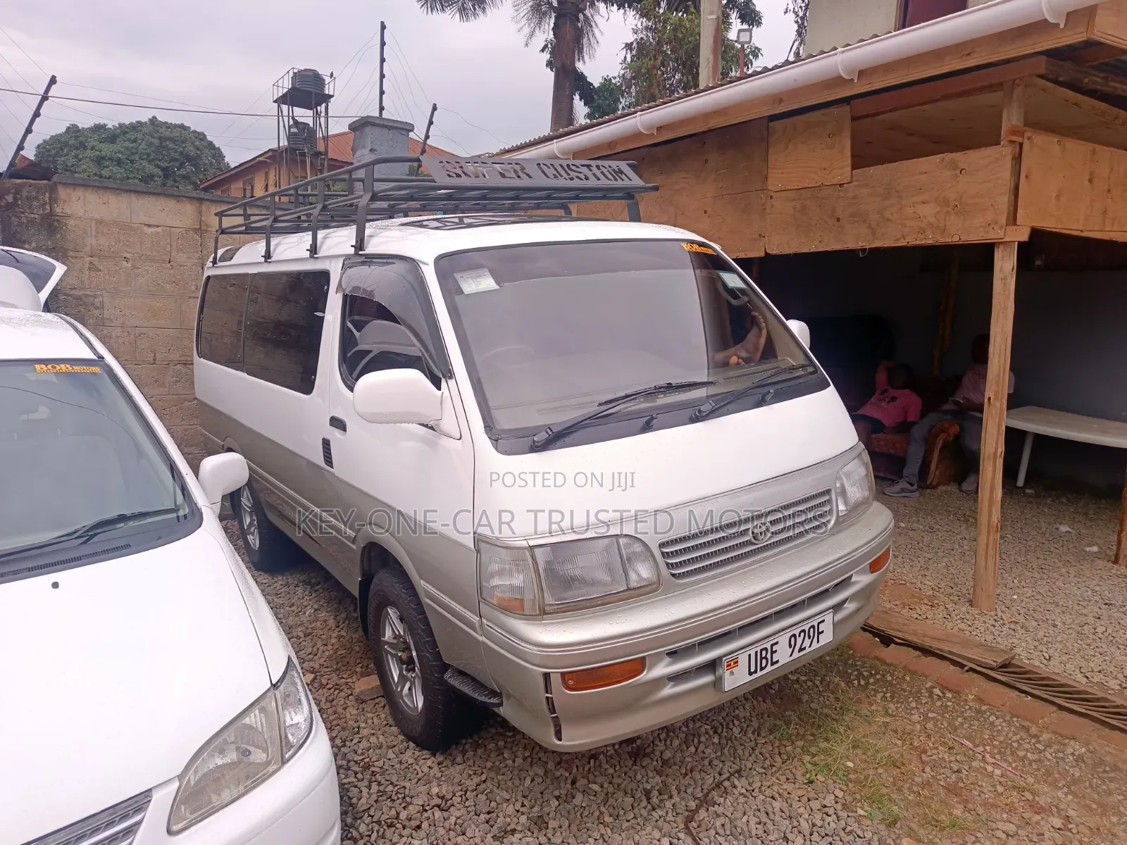 Toyota HiAce 1999 White