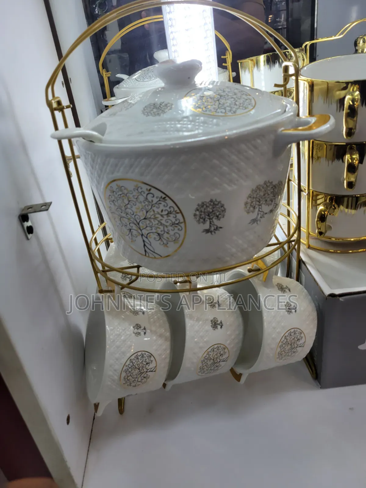 Elegant Ceramic Soup Tureen Mug Set With Gold Stand – White Tree