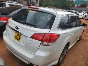 Subaru Legacy 2010 White