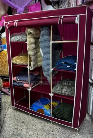 Quality Three Colomn Wooden Closets