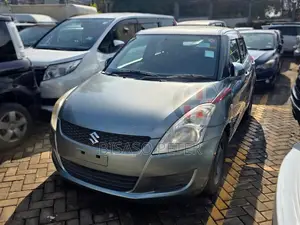 Suzuki Swift 2012 Gray