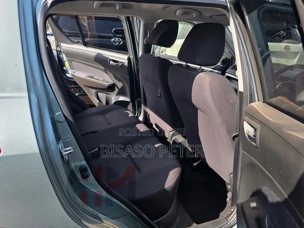 Suzuki Swift 2012 Gray