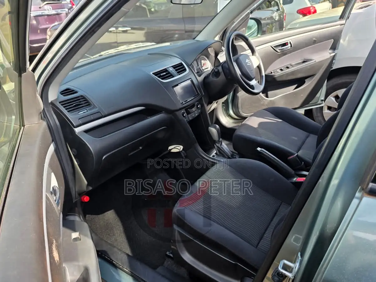 Suzuki Swift 2012 Gray