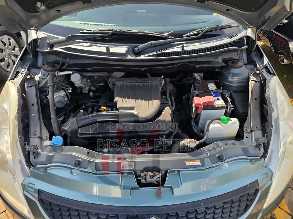 Suzuki Swift 2012 Gray