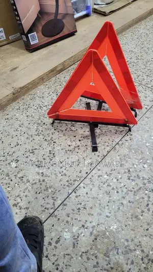 Reflactor Warning Triangle