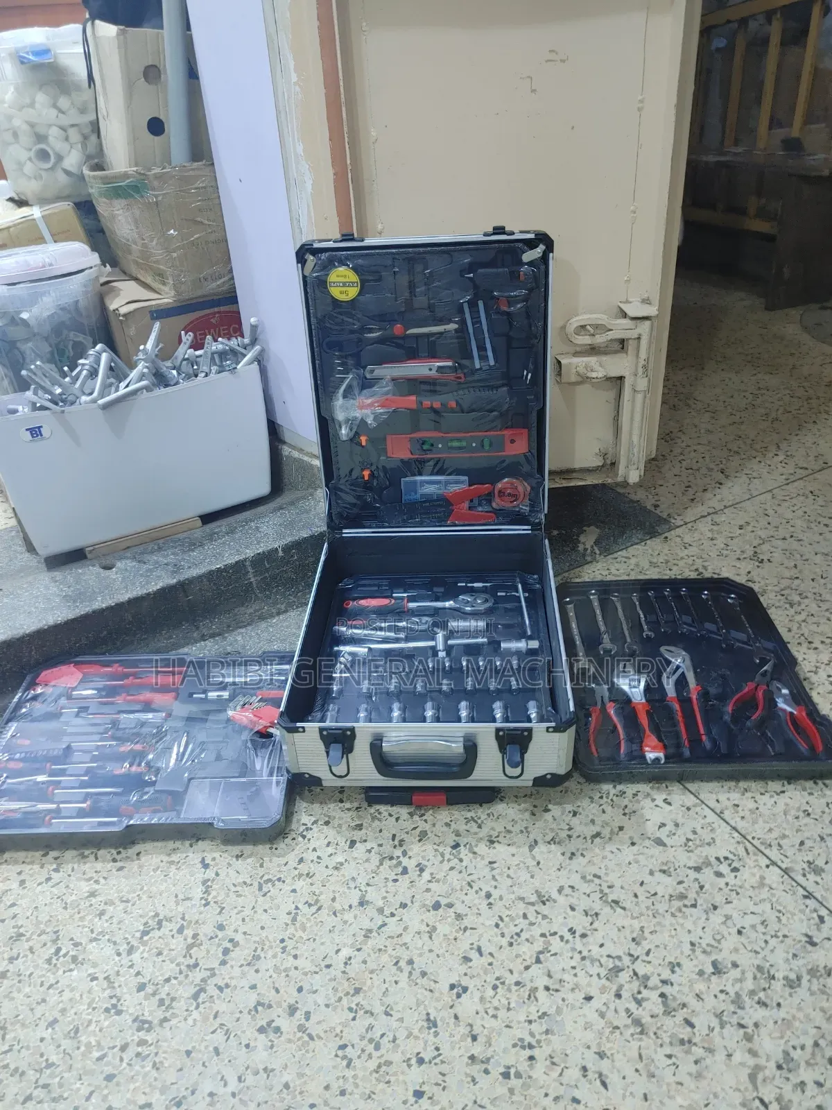 Briefcase/Heavy Duty Tool Sets