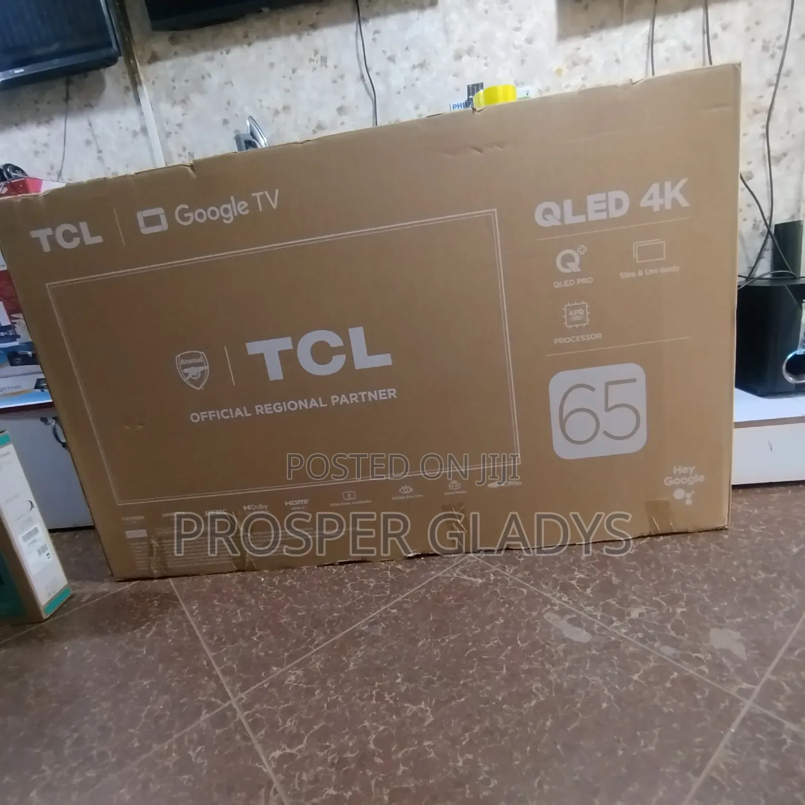 65 Qled Smart Android Digital Flat Screen Flameless