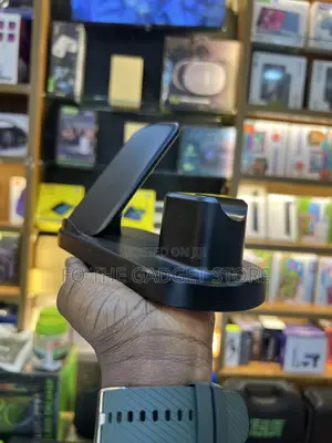 3-in-1 Fast Wireless Charging Station S600