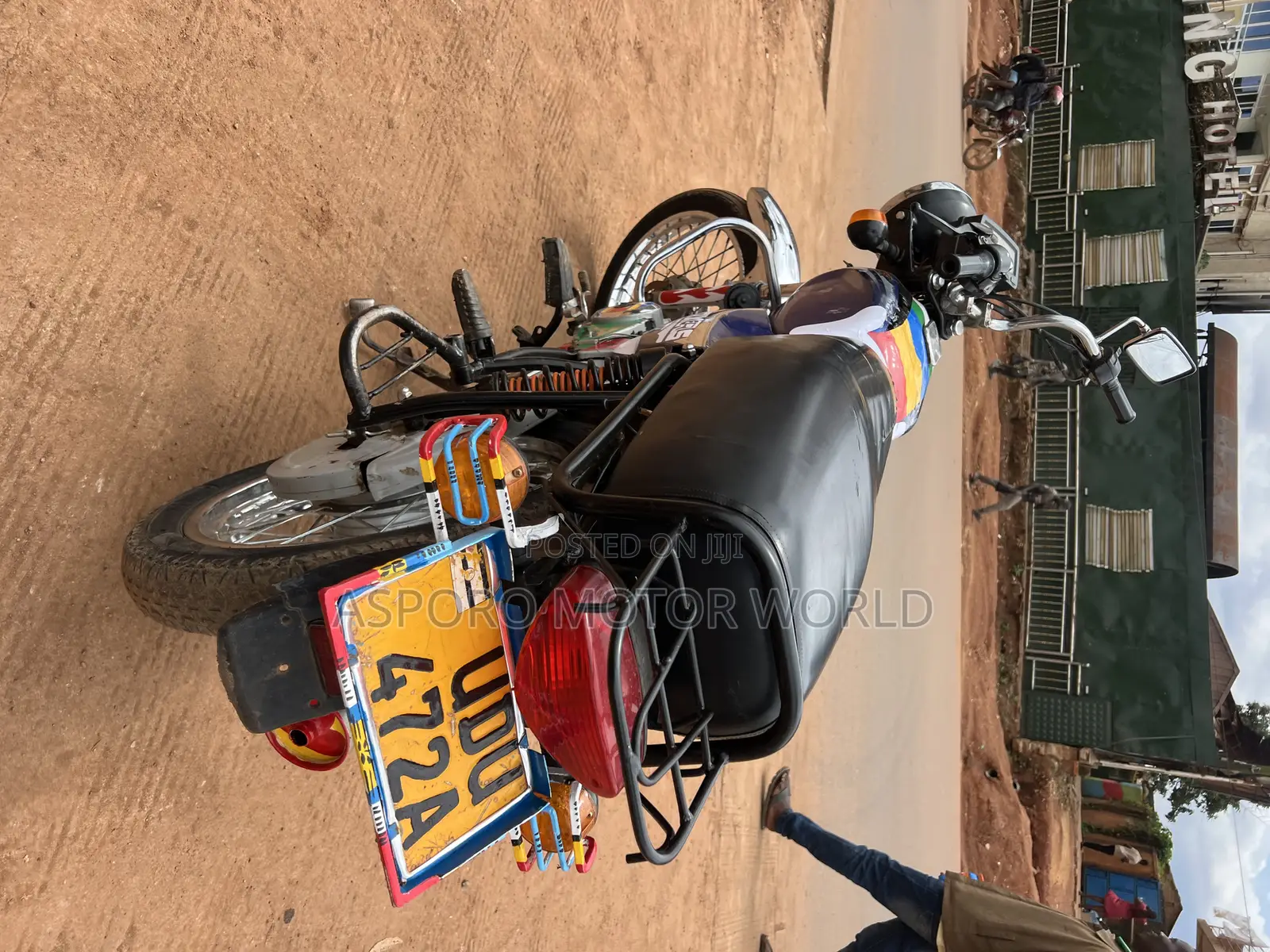 Bajaj Boxer 100 2019 Red