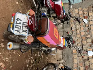 Bajaj Boxer 100 2021 Red
