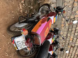 Bajaj Boxer 100 2021 Red