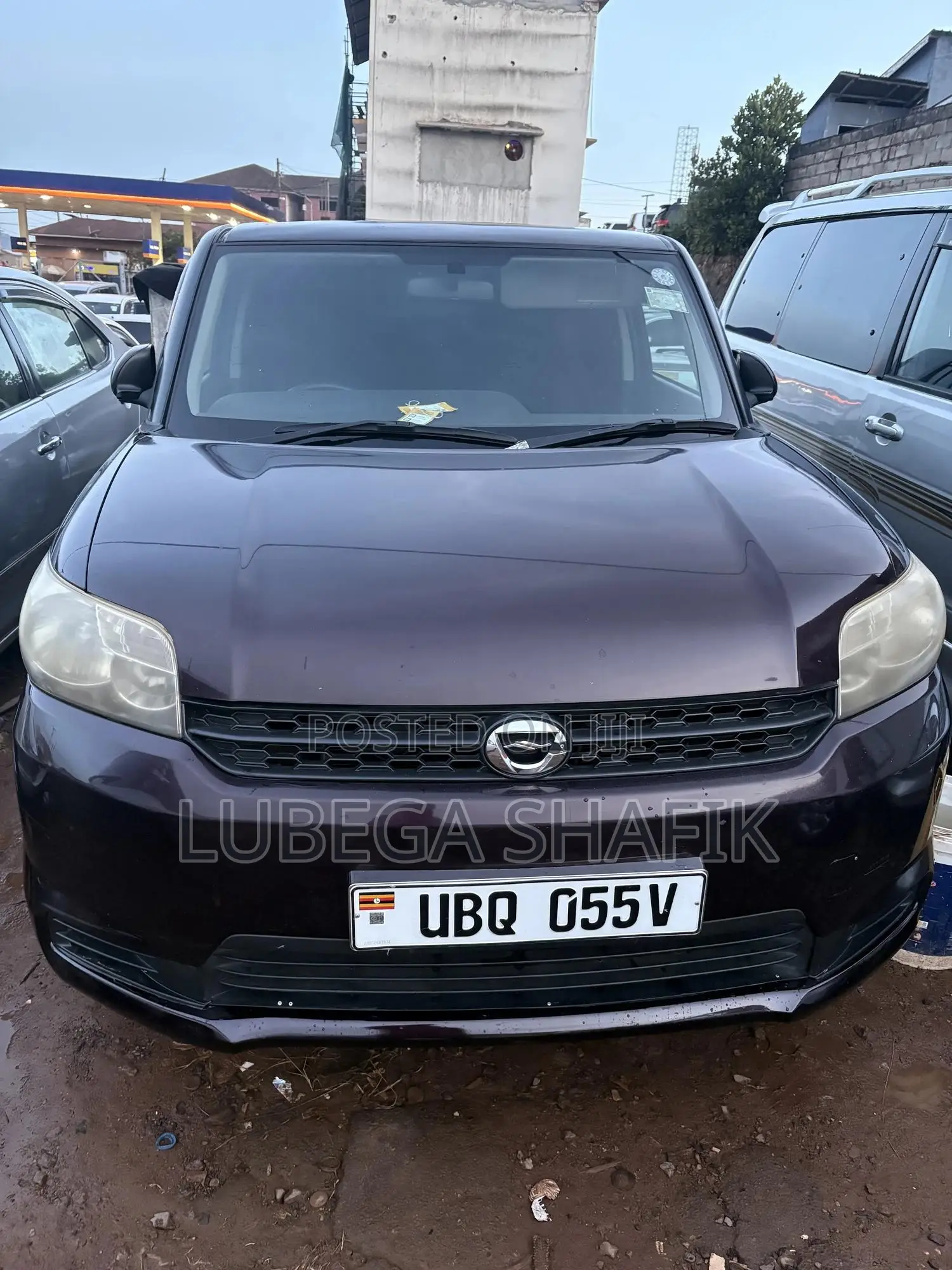 Toyota Corolla Rumion 2010 Maroon