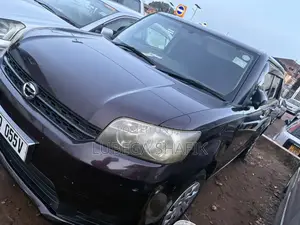 Toyota Corolla Rumion 2010 Maroon