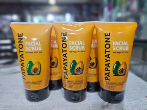 Melano Pharma Papayatone Facial Scrub Extra Whitening.
