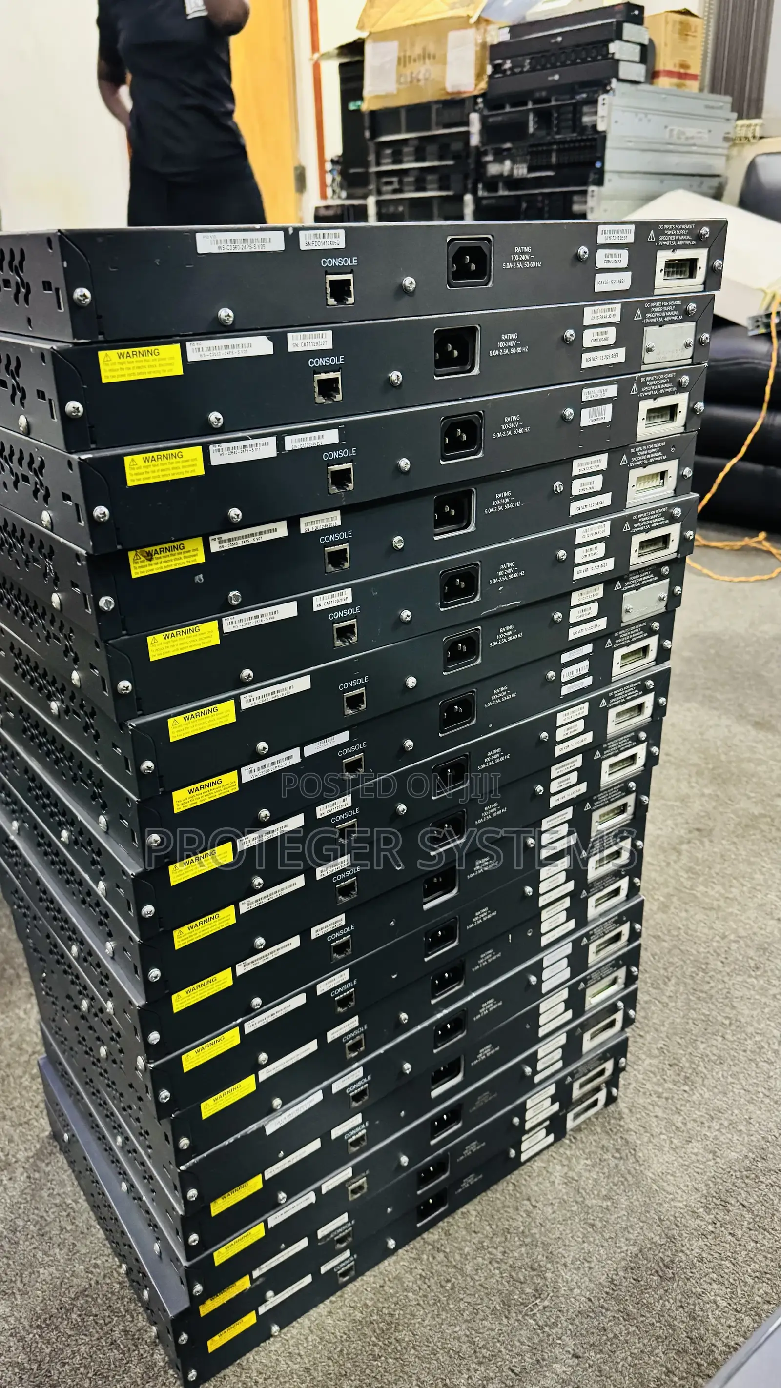 Cisco Catalyst 3560 Series Poe-24 Network Switch