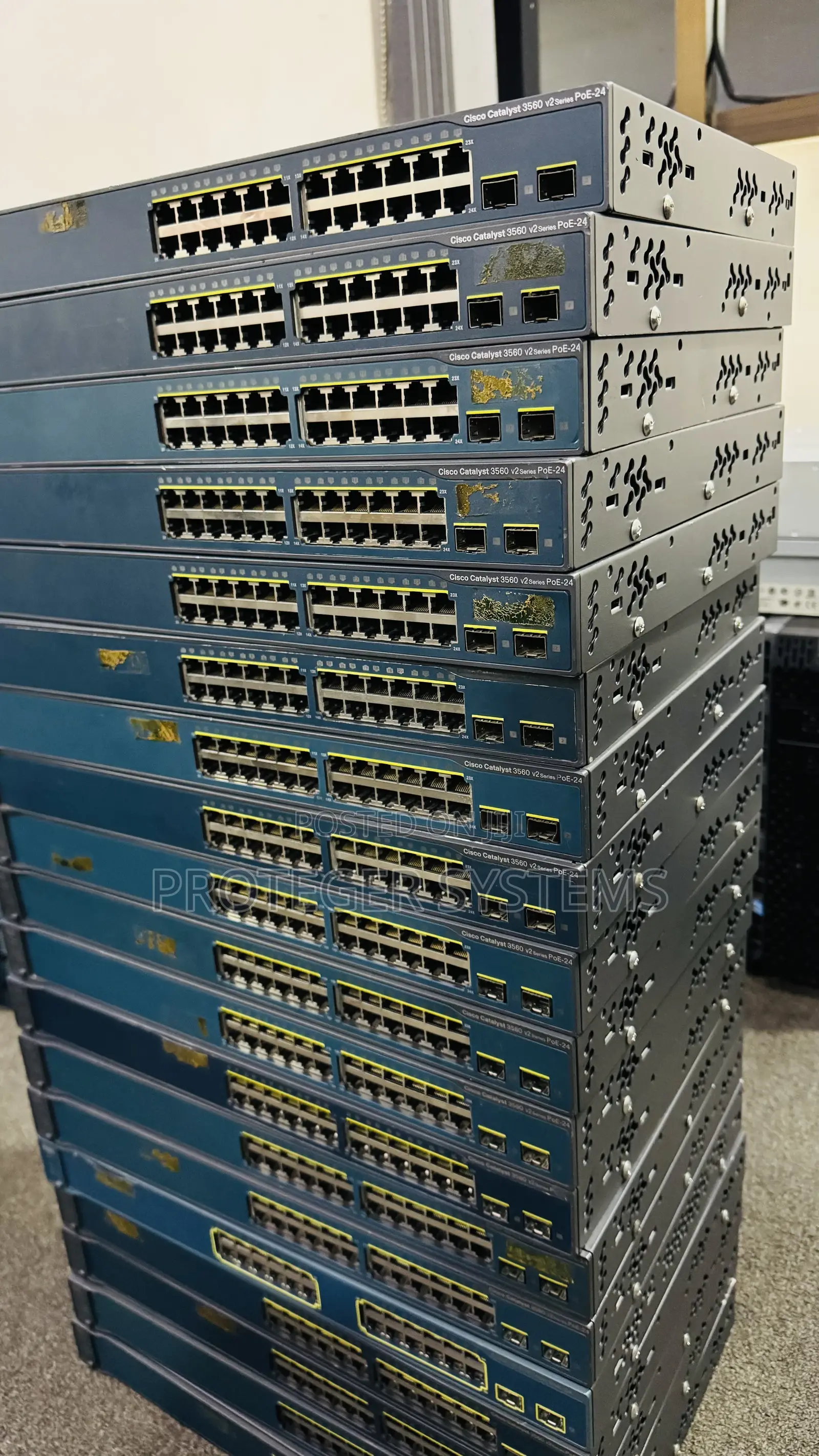 Cisco Catalyst 3560 V2 Series Poe-24 Layer 2 Switch