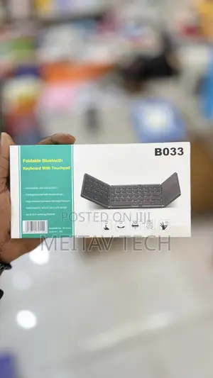 B033 Foldable Bluetooth Keyboard With Touchpad