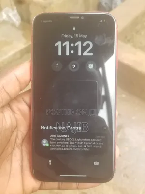 Apple iPhone 11 64 GB Red