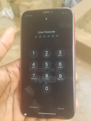 Apple iPhone 11 64 GB Red
