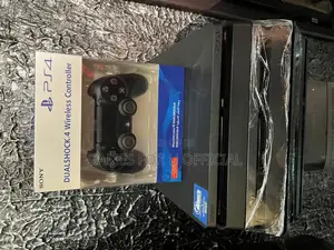 Ps4 Slim Chipped With 8 Games FXT