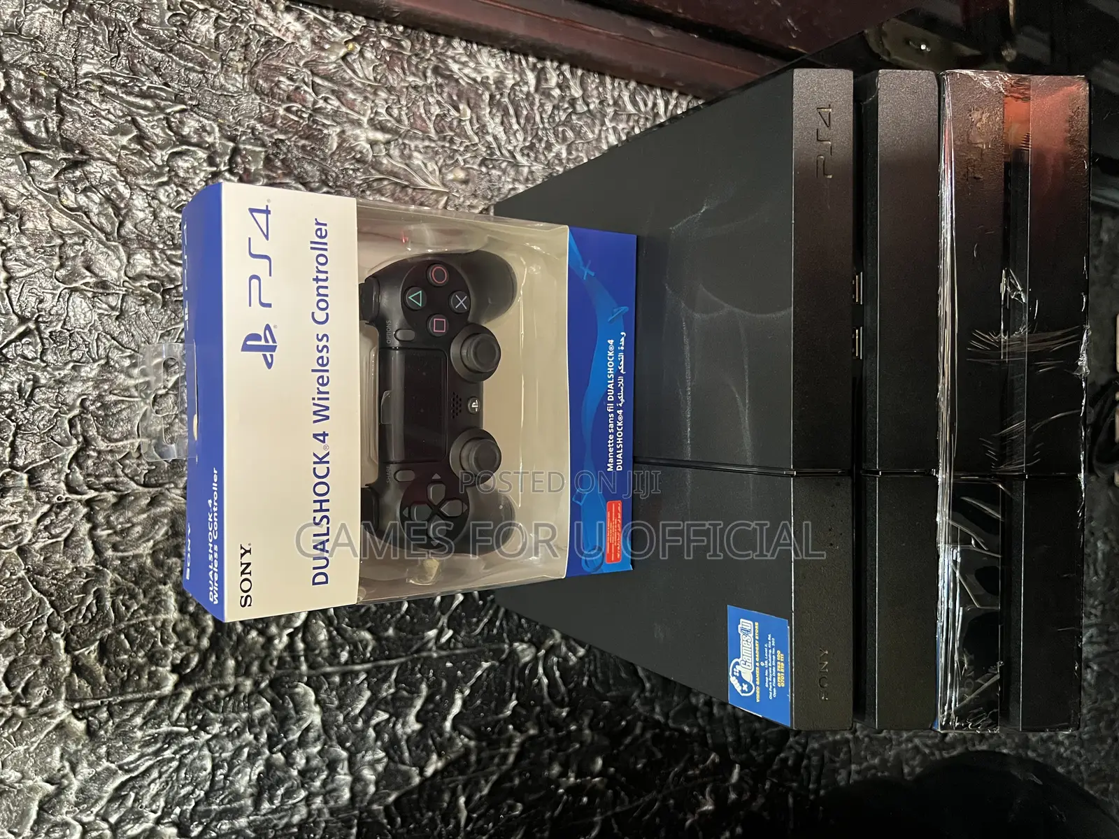 Playstation 4 Standard Console With 8 Games