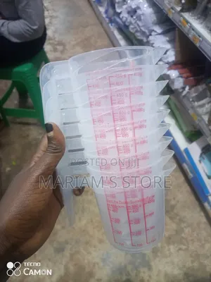 Stackable Plastic Measuring Cups for Baking Ingredients ]