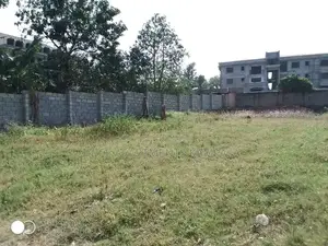 Bbwebajja Akrite 36 Decimals With a Lake View