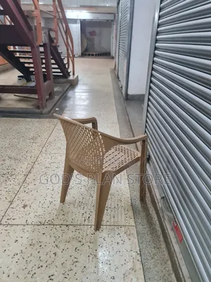 Bentley Plastic Chairs Plastic Chairs