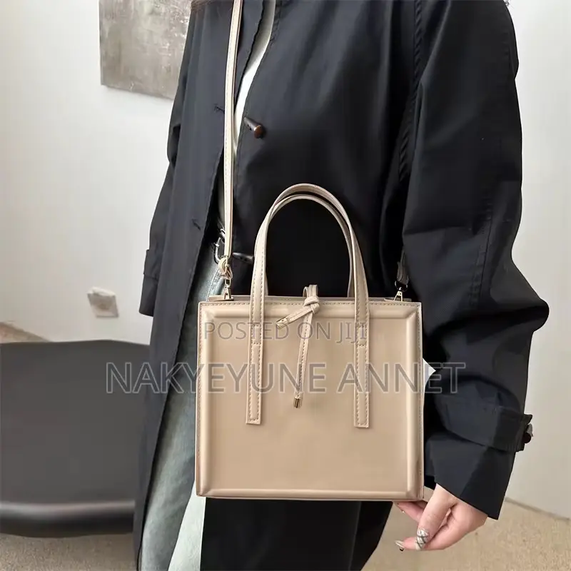 Women’S Letro Handbag