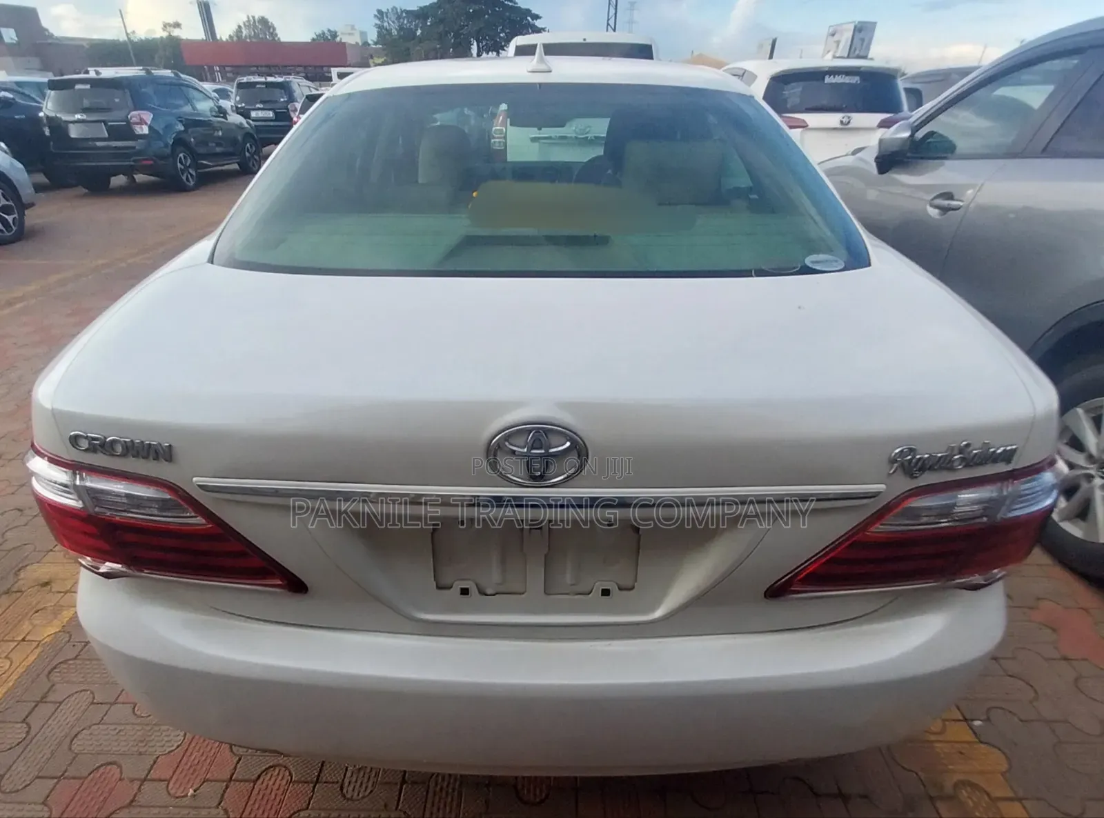 Toyota Crown 2012 White