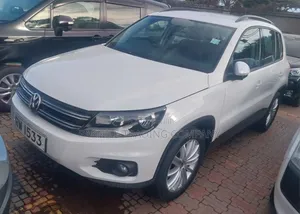 Volkswagen Tiguan 2.0 S Automatic 2012 White