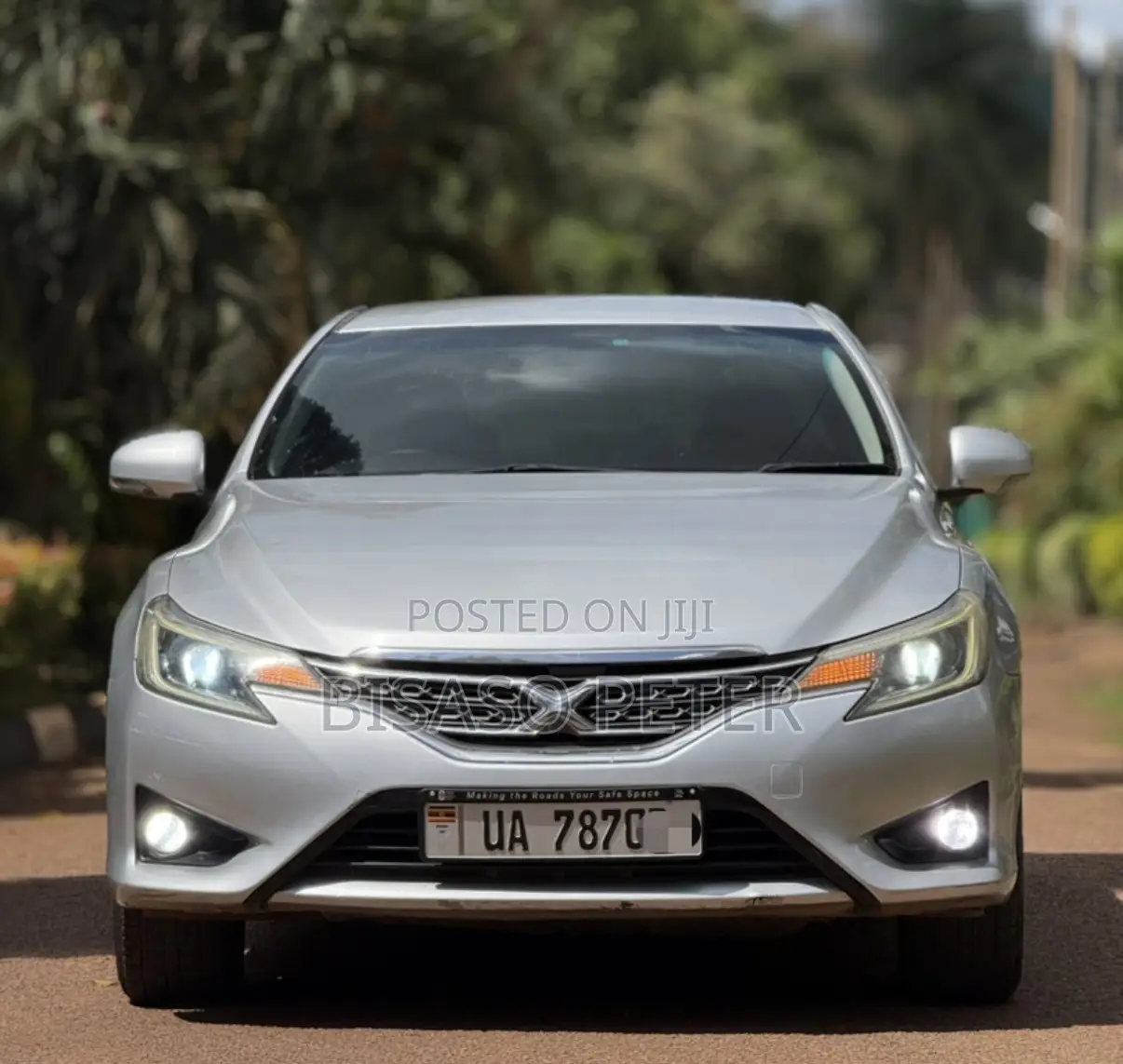 Toyota Mark X 2.5 AWD 2013 Silver