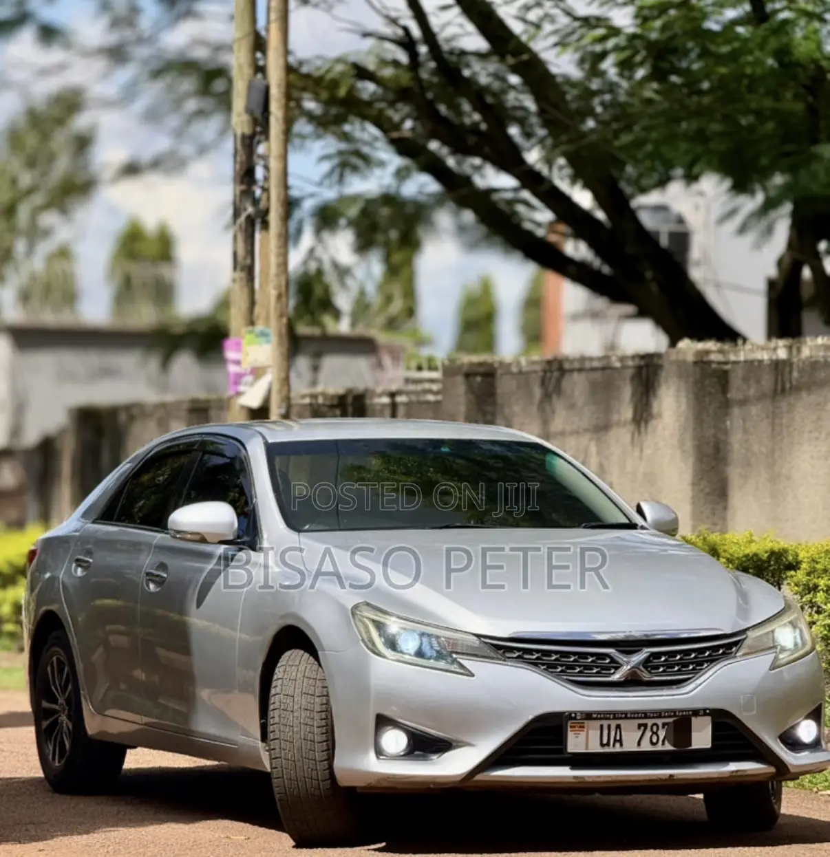 Toyota Mark X 2.5 AWD 2013 Silver