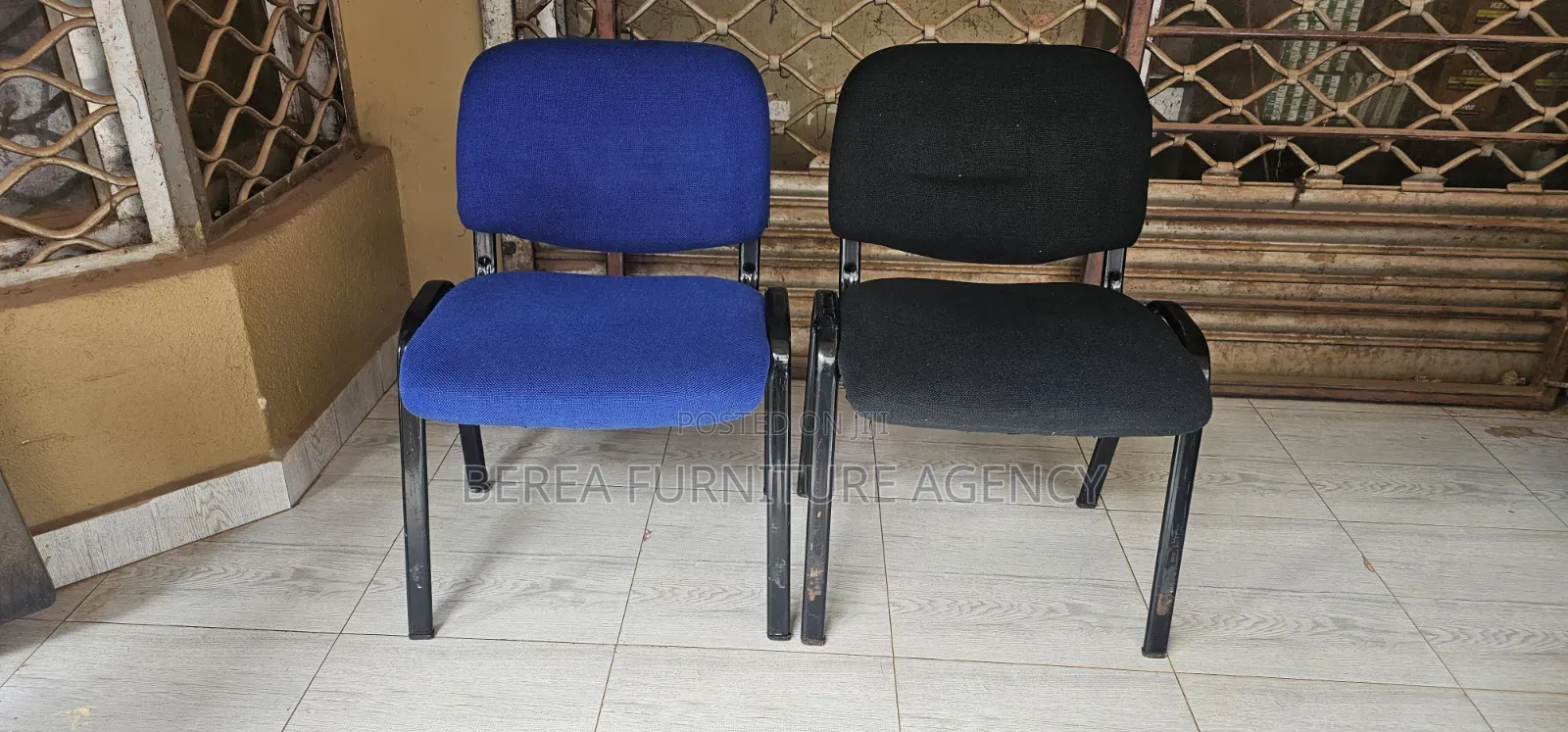 Blue and Black Waiting Chairs for Office