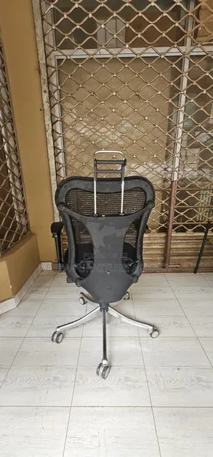 Very Durable and Heavy Mesh Office Chair