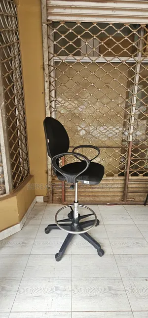 High Counter Rotating Office Chair
