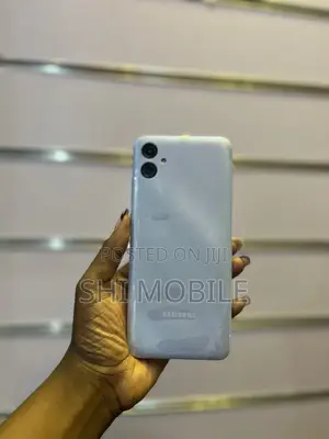 New Samsung Galaxy A04e 64 GB Blue