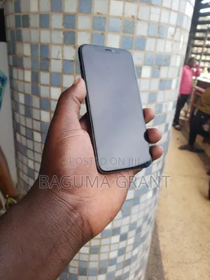 Apple iPhone 12 64 GB Black