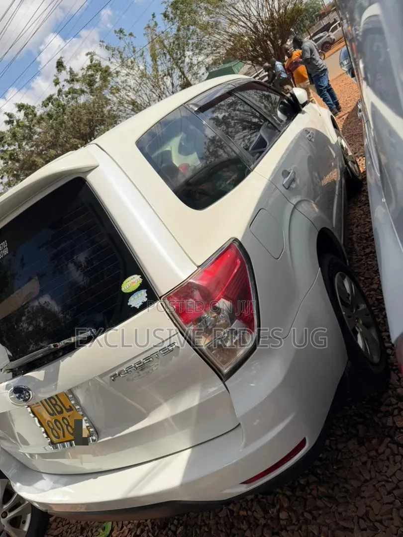 Subaru Forester 2009 White