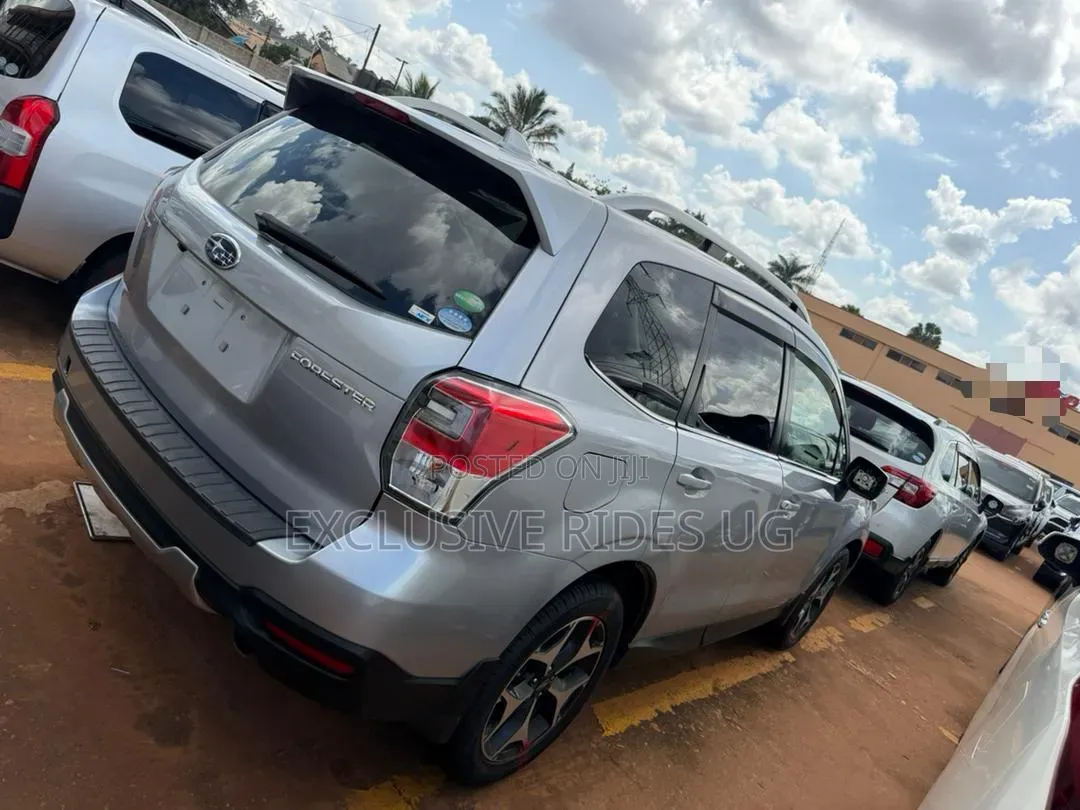 Subaru Forester 2017 Silver
