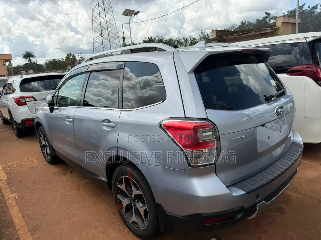 Subaru Forester 2017 Silver