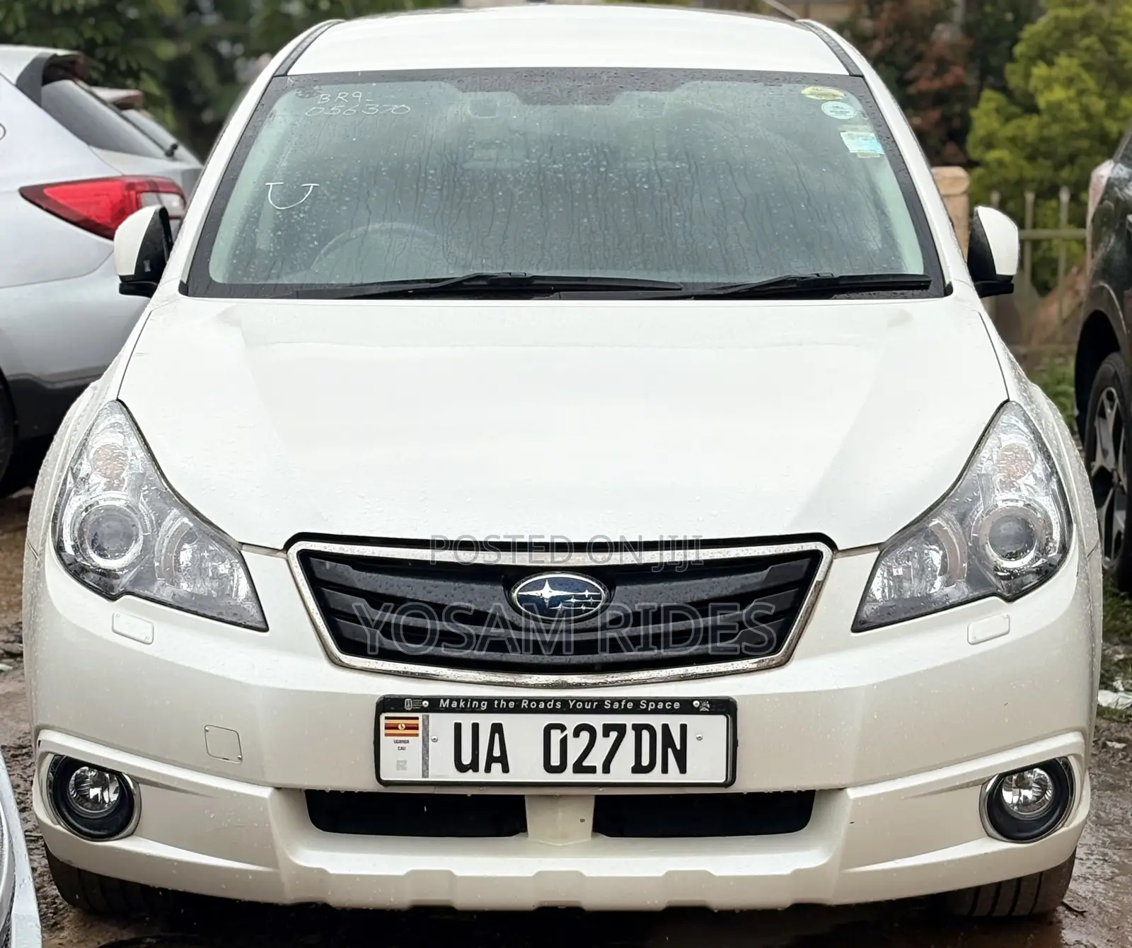 Subaru Outback 2.5i Premium 2011 White