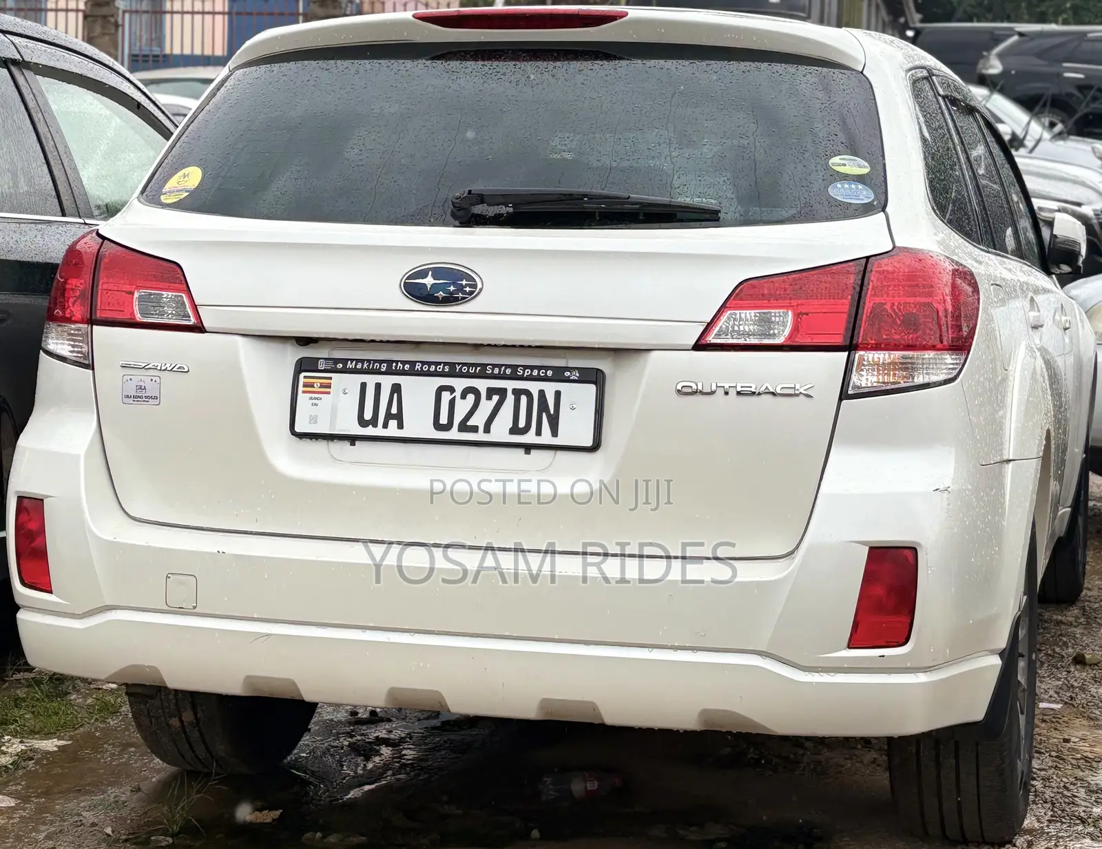 Subaru Outback 2.5i Premium 2011 White