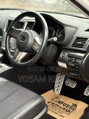 Subaru Outback 2.5i Premium 2011 White