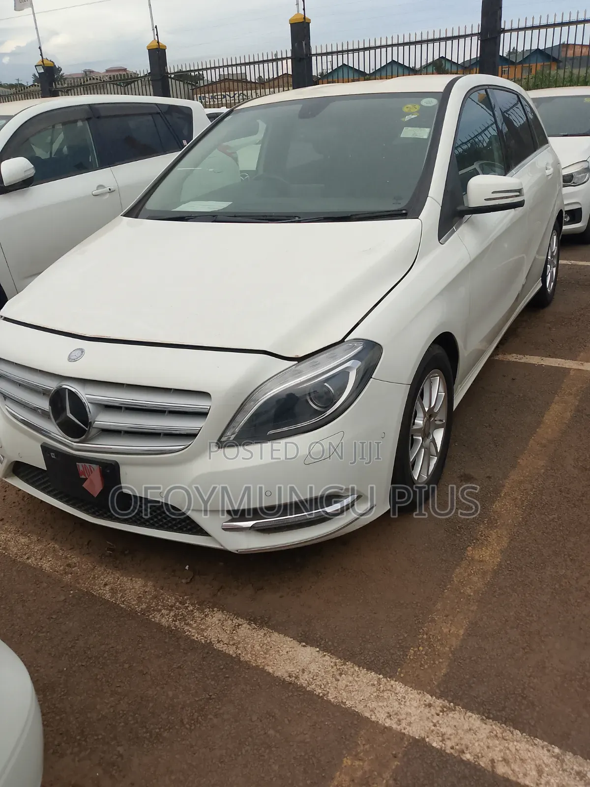 Mercedes-Benz B-Class 2014 White