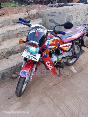 Bajaj Boxer 125 2024 Red