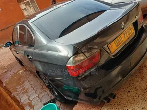 BMW 320i 2006 Black