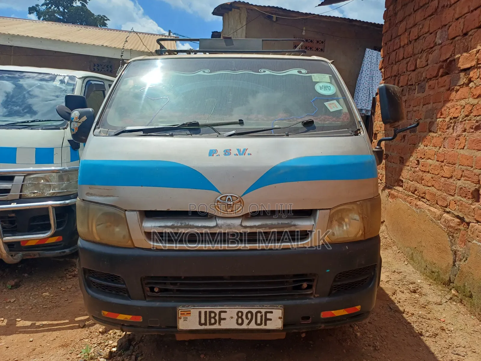 Toyota HiAce 2006 Silver