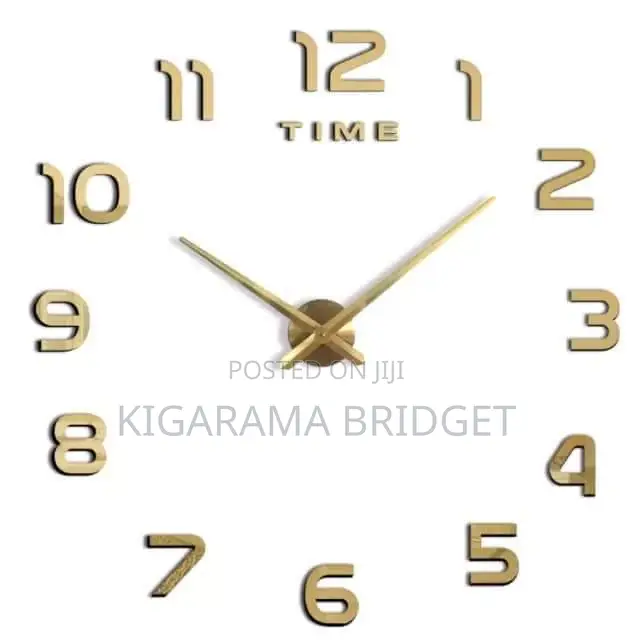 Wall Decor/Clocks
