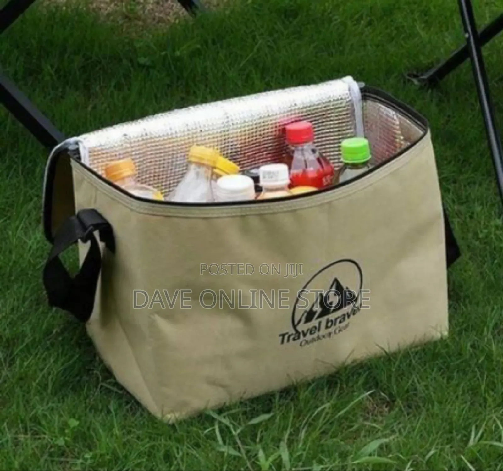 Premium Insulated Portable Cooler Bag for Outdoor Adventures